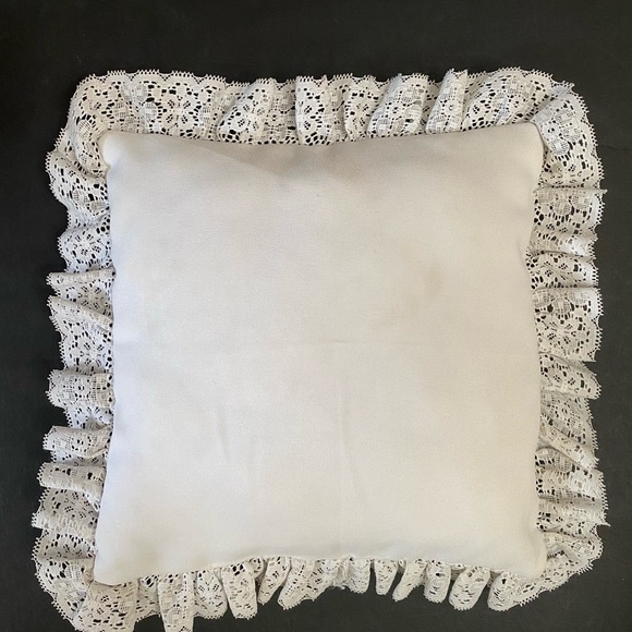 Vintage Decor Pillow Precious Moment Embroidered and lace trim12x 12” - Picture 5 of 8